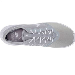 🔥New Nike Viale Tech Racer 9.5🔥